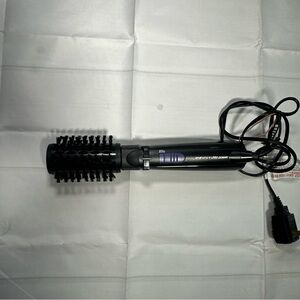Infiniti Pro By CONAIR 2in. Spin Air Brush Model BC178  Spins, heats